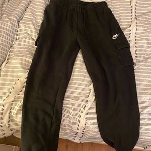 Black Nike sweatpants
